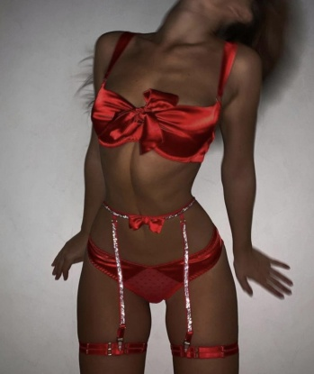 Анкета проститутки Каринка - город Ананьев, 25 лет, №7006